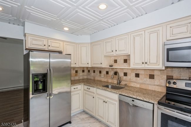 1 - 1 N Slope, Townhouse with 2 bedrooms, 1 bathrooms and null parking in Clinton NJ | Image 5