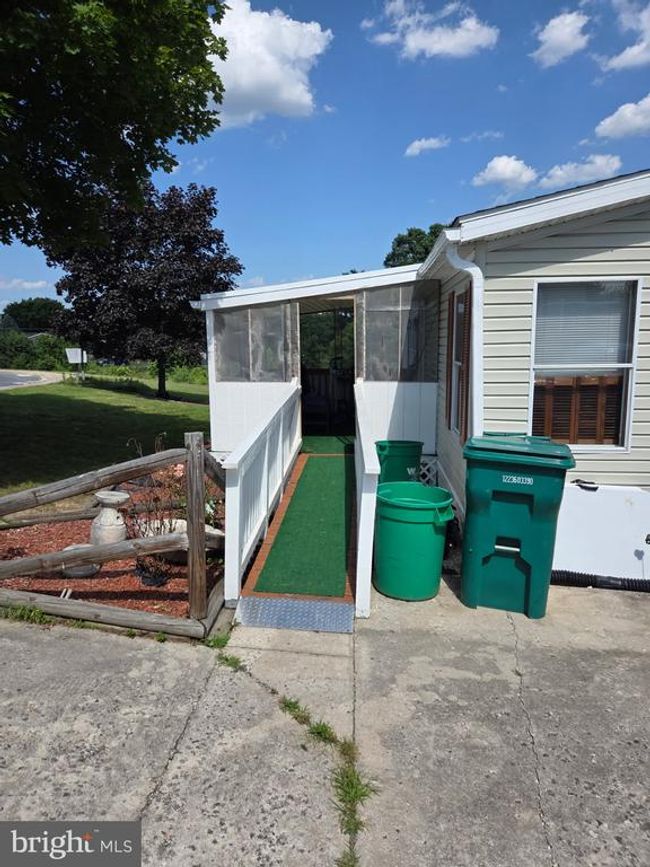 4 N View Dr, House other with 3 bedrooms, 2 bathrooms and null parking in CARLISLE PA | Image 4