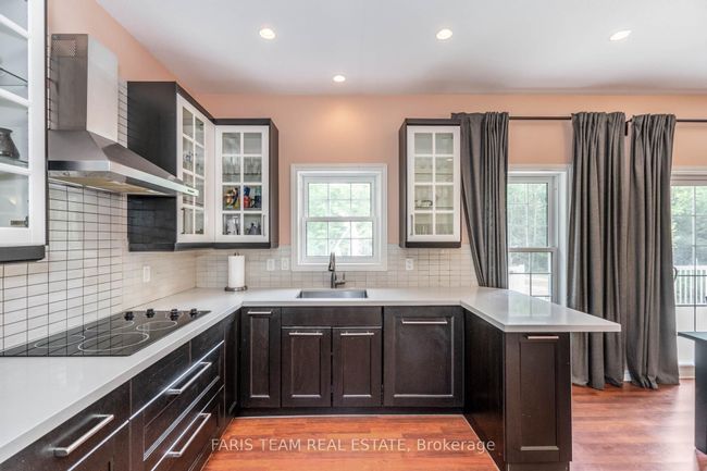 19 Castleton Dr, House other with 5 bedrooms, 3 bathrooms and 4 parking in Tiny ON | Image 7