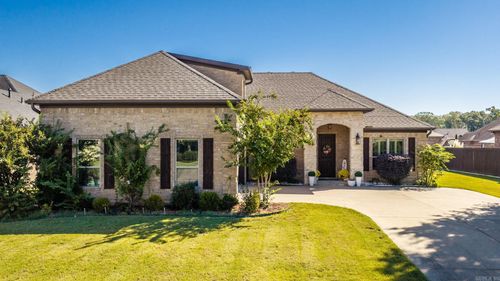 104 Marie Jeanne Dr, Maumelle, AR, 72113-7603 | Card Image