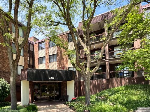 3g-440 Raintree Ct, Glen Ellyn, IL, 60137-6729 | Card Image