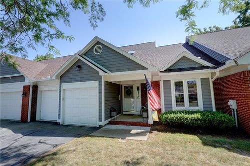 5 Packetts Grv, Fairport, NY, 14450-2157 | Card Image
