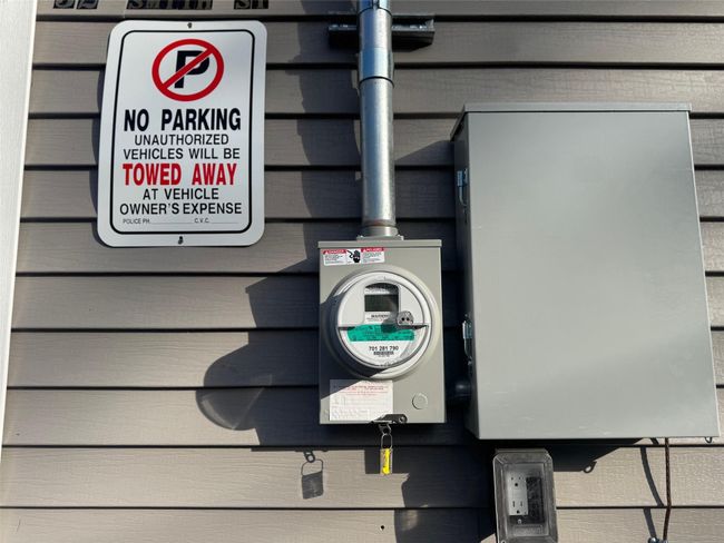 Exterior view of electric meter | Image 7