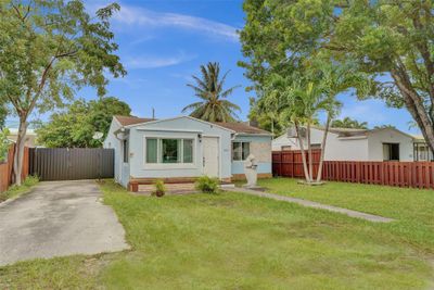 2535 Sherman Street, House other with 3 bedrooms, 2 bathrooms and null parking in Hollywood FL | Image 2