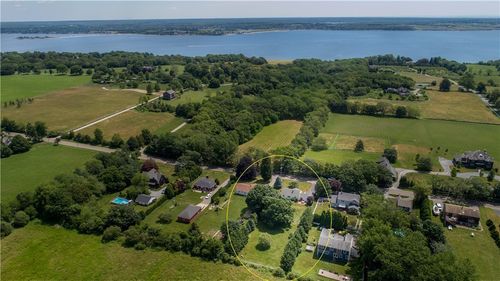 415 Wapping Rd, Portsmouth, RI, 02871-5311 | Card Image