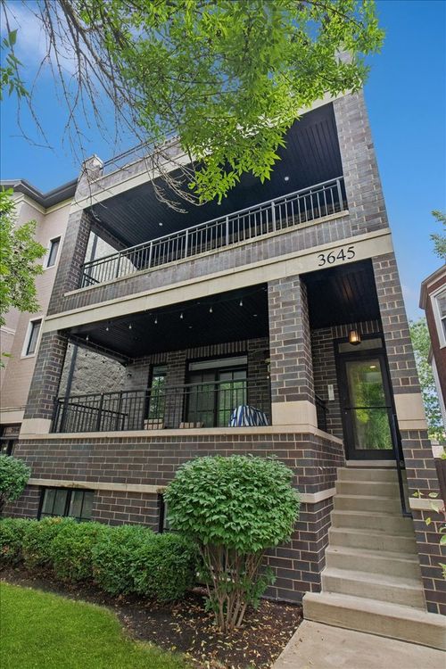apt-3-3645 N Damen Ave, Chicago, IL, 60618-4989 | Card Image