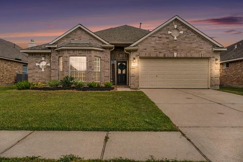 809 Hallmark Oak St, Seabrook, TX, 77586-3951 | Card Image