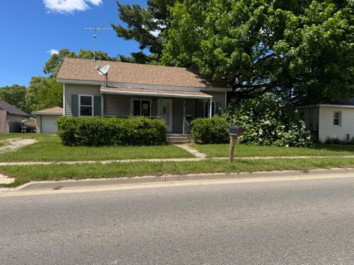 316 W Delaware St, Decatur, MI, 49045-1107 | Card Image
