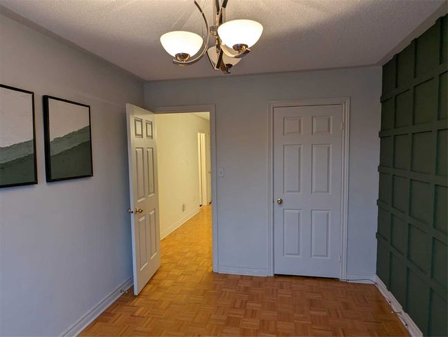 43 Foxchase Ave, House attached with 3 bedrooms, 4 bathrooms and 3 parking in Woodbridge ON | Image 7