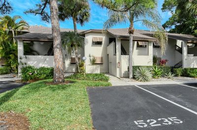 41 - 5235 Willow Links, Condo with 2 bedrooms, 2 bathrooms and null parking in Sarasota FL | Image 1