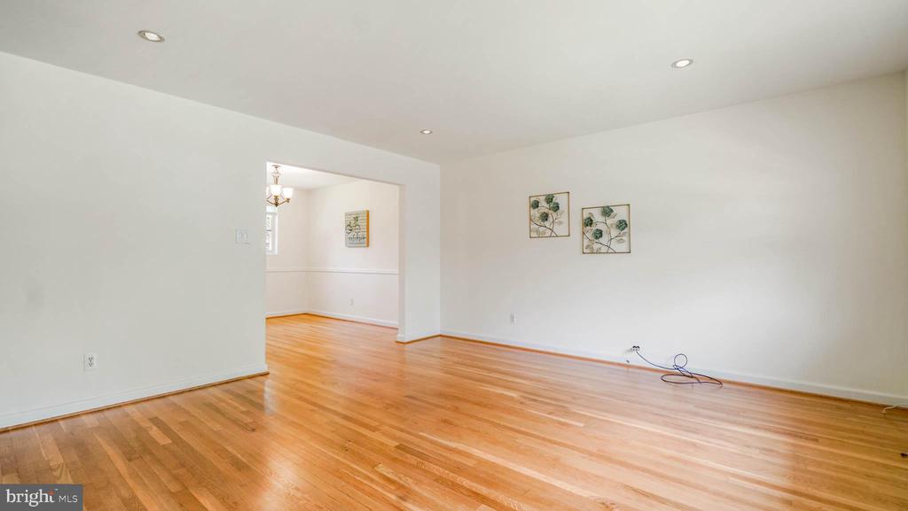 Residential Lease in ROCKVILLE 4