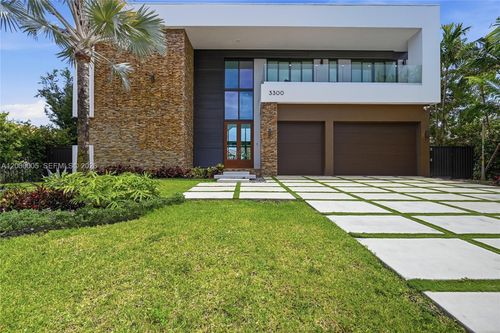 3300 Ne 170th St, North Miami Beach, FL, 33160-3070 | Card Image