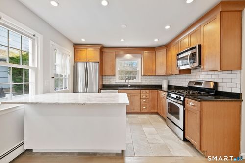 5 River St, Greenwich, CT, 06831-5028 | Card Image