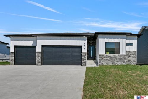 938 W Avondale St, Lincoln, NE, 68523 | Card Image