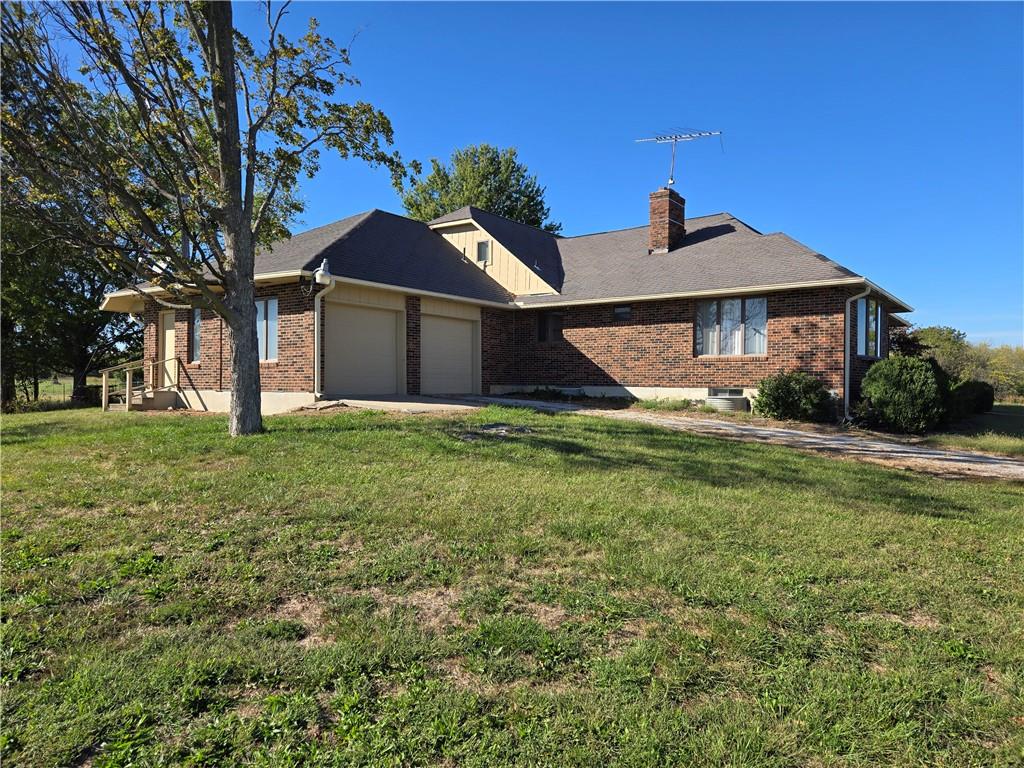 180th Rd, Warrensburg, MO 64093