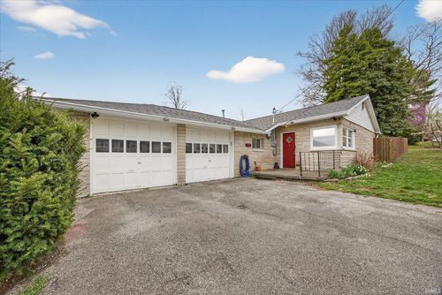 117 S Walnut St, Ellettsville, IN, 47429-1337 | Card Image