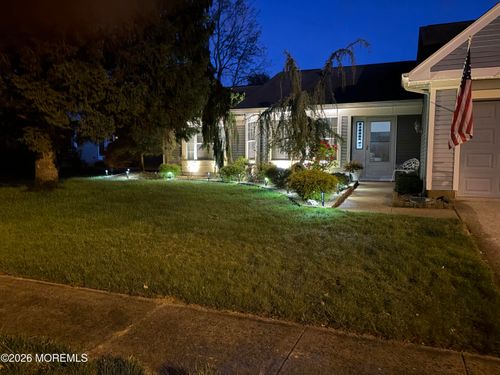 1033A Thornbury Ln, MANCHESTER, NJ, 08759-5291 | Card Image