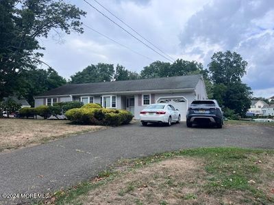 95 E Main Street, House other with 4 bedrooms, 2 bathrooms and null parking in Freehold NJ | Image 1