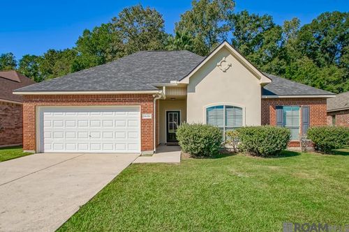 26351 Avoyelles Ave, Denham Springs, LA, 70726-6958 | Card Image