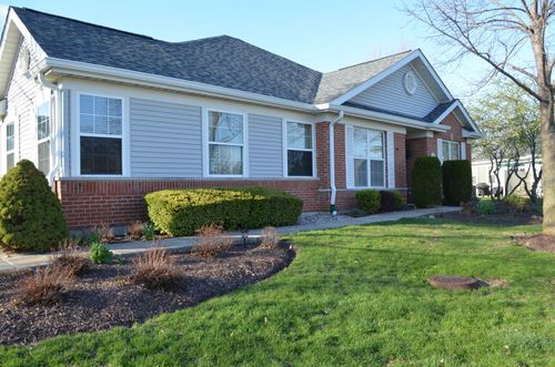 21520 Victory Lake Way, Crest Hill, IL, 60403-1502 | Card Image