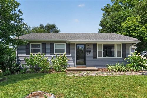 3140 S 46th Ter, Kansas City, KS, 66106-3738 | Card Image