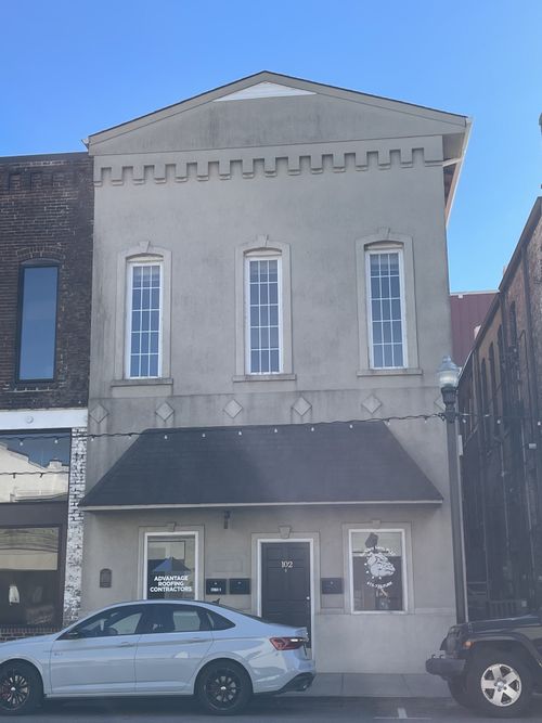 102 E Main St, Lebanon, TN, 37087-2725 | Card Image