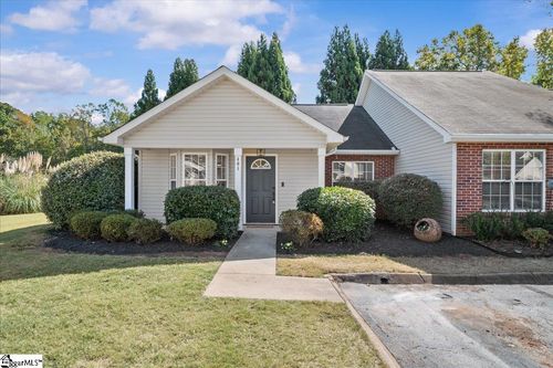 401 Crestridge Dr, Simpsonville, SC, 29681-7270 | Card Image