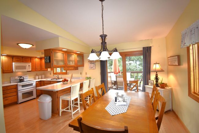 Dining Room/ Kitchen | Image 9