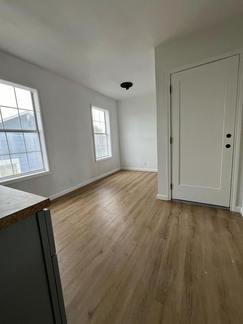 6-4831 Gulf Fwy, Houston, TX, 77023-4511 | Card Image