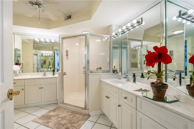 APT-9-5 - 5051 N Highway A1a, House attached with 2 bedrooms, 2 bathrooms and null parking in Hutchinson Island FL | Image 18