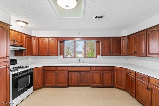 144 Westgate Ave, House other with 3 bedrooms, 3 bathrooms and null parking in Wadsworth OH | Image 12