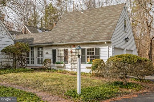 607 Rosedale Rd, Princeton, NJ, 08540-2203 | Card Image