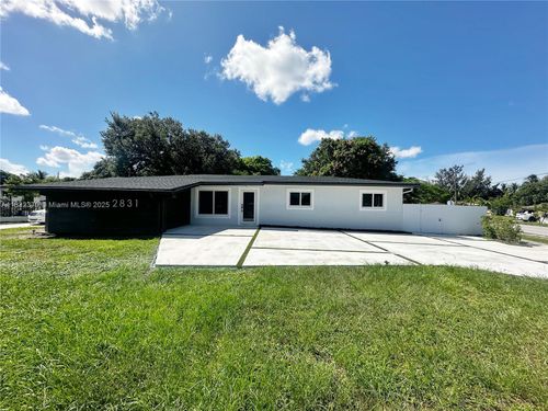2831 Nw 189th St, Miami Gardens, FL, 33056-3143 | Card Image