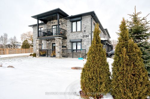 7-3194 Vivian Line 37 N/A, Stratford, ON, N5A0J8 | Card Image