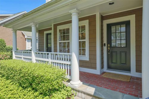 17 Deer Tree Ln, Briarcliff Manor, NY, 10510-1752 | Card Image
