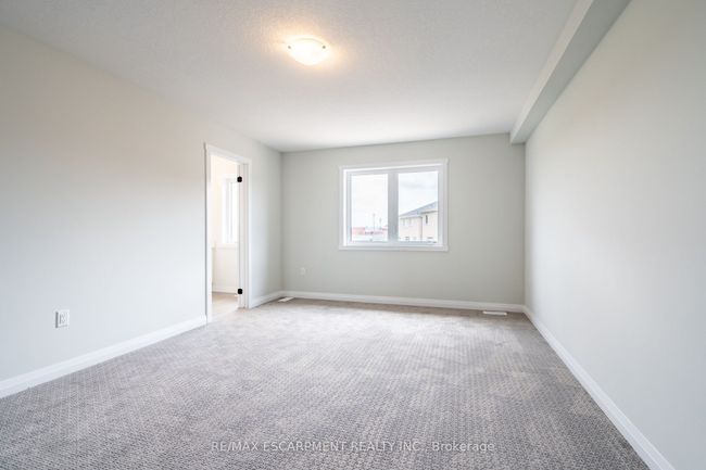 189 Lormont Blvd, House attached with 3 bedrooms, 3 bathrooms and 1 parking in Stoney Creek ON | Image 31