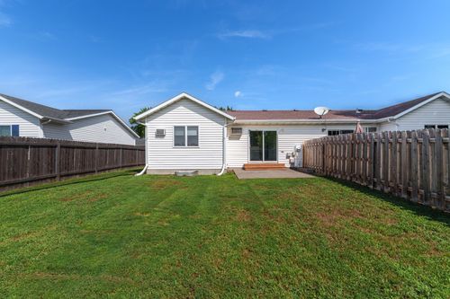 2017 32nd Ave S, Fargo, ND, 58103-6705 | Card Image