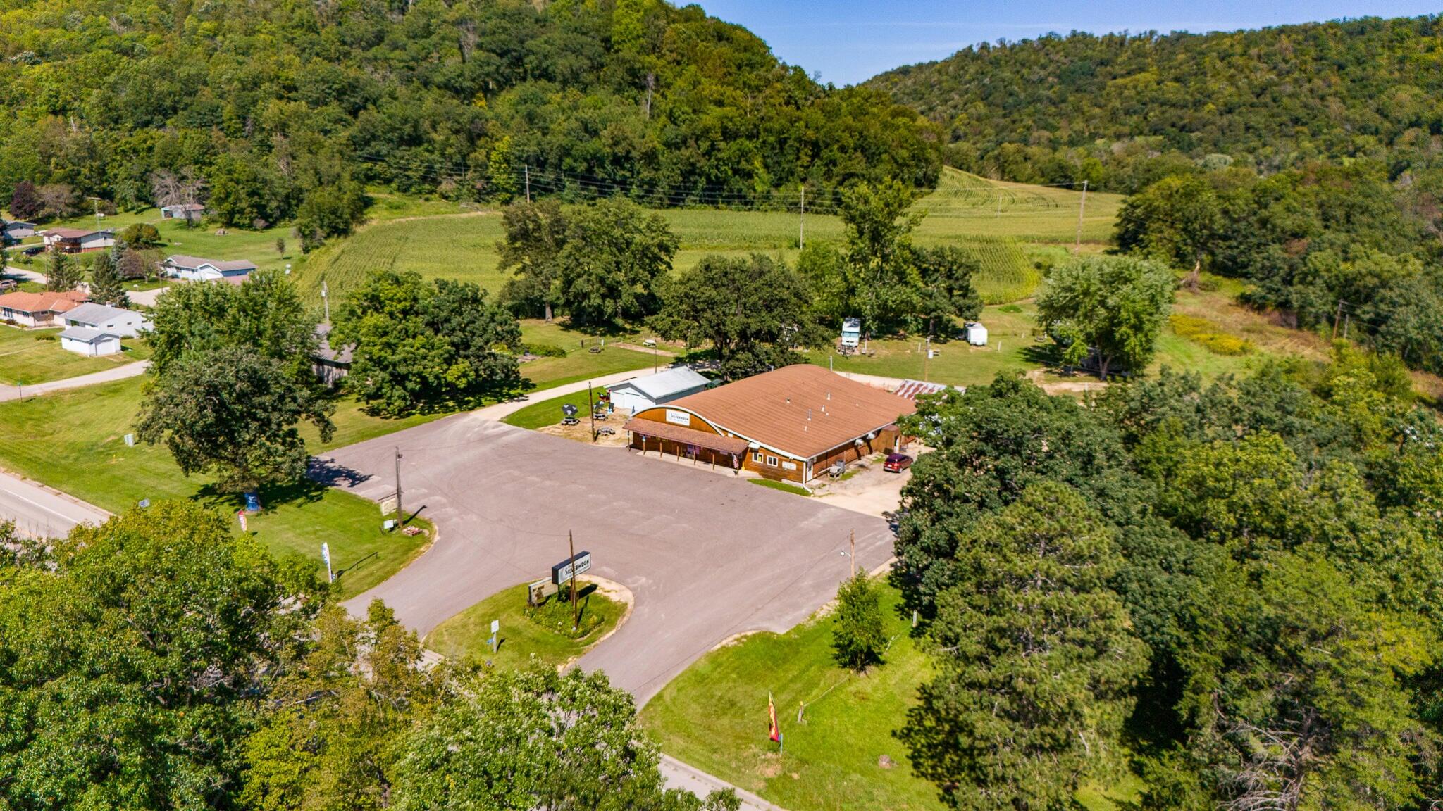 Commercial Lease in Alma 2
