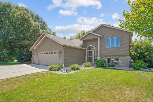 13365 Zachman Ct, Rogers, MN, 55374-9351 | Card Image