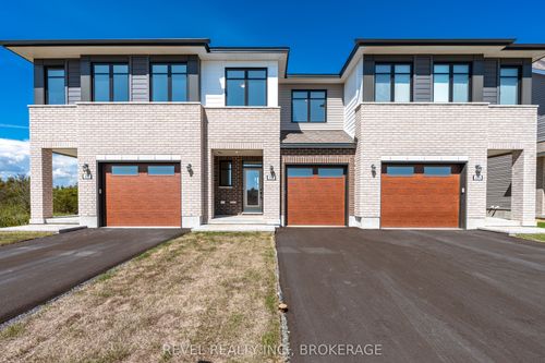 456 Buckthorn Dr, Kingston, ON, K7P0V6 | Card Image