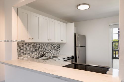 apt-409-3401 N Country Club Dr, Aventura, FL, 33180-1771 | Card Image