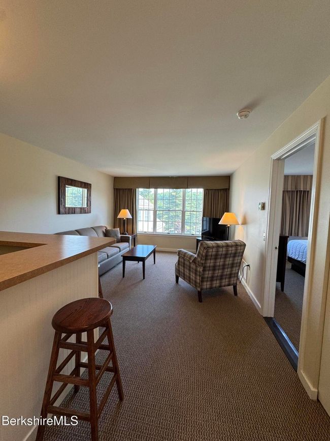 526 - 37 Corey Rd, Condo with 1 bedrooms, 1 bathrooms and null parking in Hancock MA | Image 6