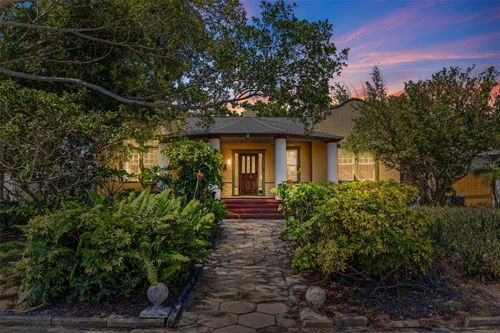 202 39th Ave S, ST PETERSBURG, FL, 33705-3934 | Card Image