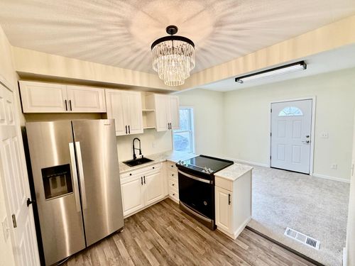 614 Garfield Ave, Albert Lea, MN, 56007-3648 | Card Image