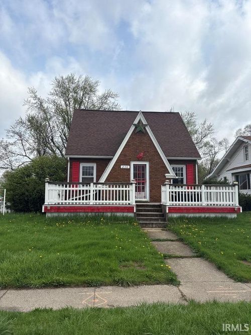 216 Lincolnway W, Osceola, IN, 46561-2634 | Card Image