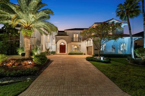 2890 Ne 27th St, Fort Lauderdale, FL, 33306-1913 | Card Image