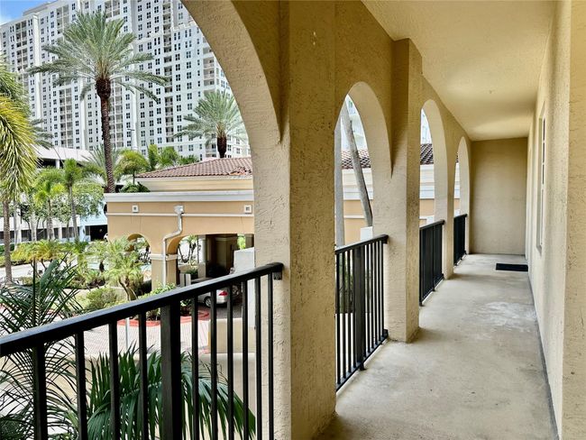 APT-3103 - 520 Se 5 Th Ave, Condo with 2 bedrooms, 2 bathrooms and null parking in Fort Lauderdale FL | Image 18