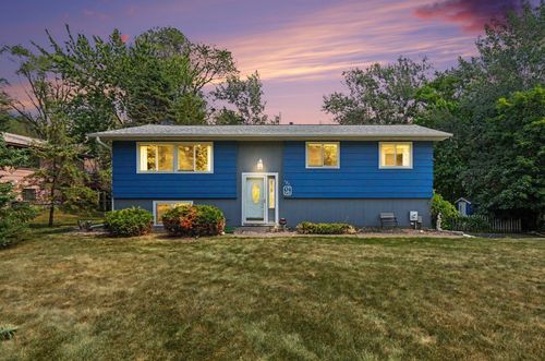 181 Quant Ave N, Lakeland, MN, 55043-9563 | Card Image