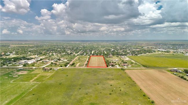 00 Mile 3 1/2 Rd W, Home with 0 bedrooms, 0 bathrooms and null parking in Weslaco TX | Image 4