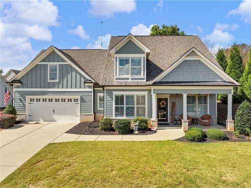 92 Hawthorn Way, Hoschton, GA, 30548-2041 | Card Image